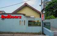 Exterior 4 RedDoorz near Institut Pertanian Yogyakarta