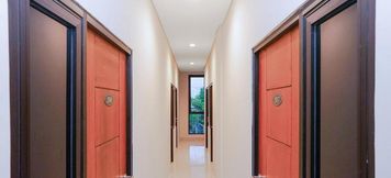 Khu vực công cộng 2 The Colins Hotel
