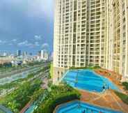 สระว่ายน้ำ 6 Saigon Center Riverside - The GoldView Apartment