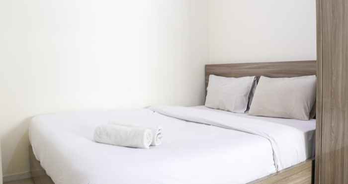 Bedroom Strategic and Cozy 2BR Apartment at Parahyangan Residence By Travelio