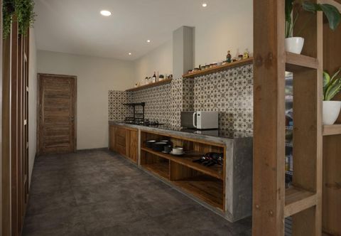 Common Space MAHALONA BALISTAY CANGGU