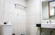 In-room Bathroom 6 Spacious Combined 2BR Dago Suites Apartment By Travelio