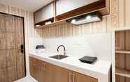 Ruang untuk Umum 3 Strategic Studio Room at Apartment Delft Ciputra Makassar By Travelio