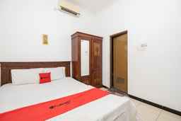 RedDoorz @ Nginden Surabaya, USD 19.95