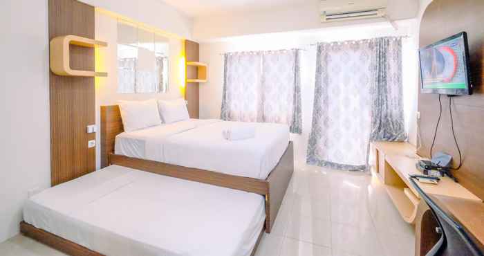 Bedroom Homey Studio and Good Deal at Park View Condominium By Travelio