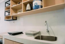 Ruang Umum Comfy and Relax Studio at Tokyo Riverside PIK 2 Apartment By Travelio