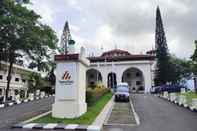 Luar Bangunan TripleTree Hotel & Resort Bukittinggi