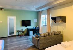 Bedroom 5 I Garden Hotel