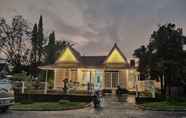 Bangunan 2 Villa Puncak Thailand Style by akuvilla