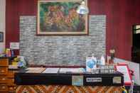 Lobby RedDoorz @ Mamagayo Inn Yogyakarta