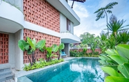 Hồ bơi 4 Tarate Loft Studio Ubud