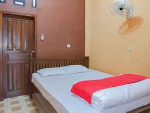 Bedroom 4 RedDoorz @ Rita Guesthouse Pangandaran