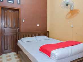 Kamar Tidur 4 RedDoorz @ Rita Guesthouse Pangandaran