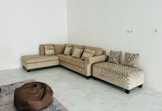 大廳 4 Urbanview Hotel Nimara Ngawi by RedDoorz