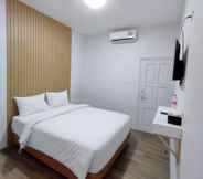 Bedroom 4 D'Rey Hotel