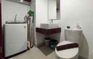 Toilet Kamar 6 Metropolitan Studio Room Tamansari Tera Residence Apartment By Travelio