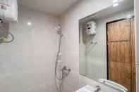 In-room Bathroom Cozy Studio Delft Ciputra Apartment Makassar By Travelio