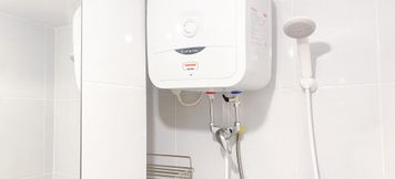 In-room Bathroom 6 Good and Homey Choice Studio Tokyo Riverside PIK 2 Apartment By Travelio