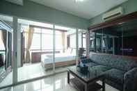 Lobi Homey 1BR at Aryaduta Residence Apartment Surabaya By Travelio