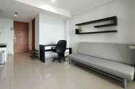 Lobby Comfy and Nice 1BR at Dago Suites Apartment By Travelio