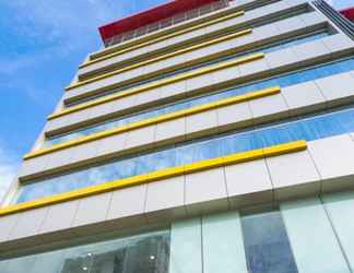 Bên ngoài 2 Grand Citra Hotel Makassar