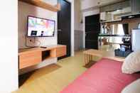 Lobi Comfy and Clean 1BR at Tamansari Prospero Apartment By Travelio