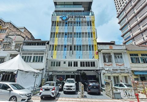 외관 OYO 91009 One Enigma Hotel