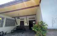 Lobby 5 Homestay Jogja Rumah Obit By Simply Homy