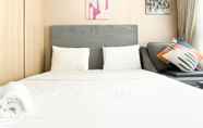 Kamar Tidur 2 Studio Apartment Springlake Summarecon Bekasi near Shopping Mall By Travelio