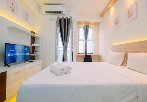 Bedroom Homey and Good Studio at Transpark Cibubur Apartment By Travelio