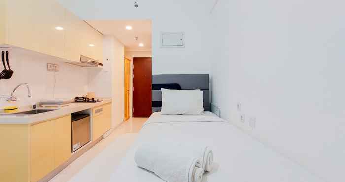 Bedroom Comfortable Studio Apartment Sky House BSD By Travelio