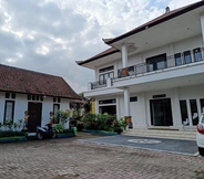 Exterior 3 Wisata Bintang Hotel