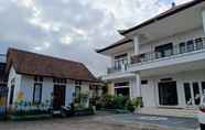 Exterior 3 Wisata Bintang Hotel