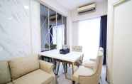 Ruang Umum 5 Clean and Luxury 2BR at Benson Supermall Mansion Apartment By Travelio