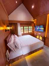 Bedroom 4 Labarka Resort