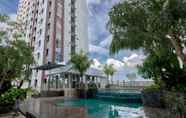 Swimming Pool 6 Scenic and Cool Studio Apartment Vida View Makassar By Travelio