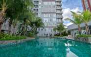 Swimming Pool 7 Scenic and Cool Studio Apartment Vida View Makassar By Travelio