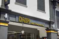 Luar Bangunan Dash Living Rochor