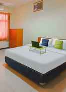 BEDROOM Urbanview Hotel Bartu Moh Toha Bandung by RedDoorz