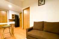 Common Space Modern Look and Comfy 1BR Gateway Park LRT City Bekasi Apartment By Travelio