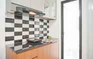 Ruang untuk Umum 5 Homey and Gorgeous 2BR Bassura City Apartment near Mall By Travelio