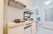 Common Space 4 Homey and Comfortable Studio at Sky House Alam Sutera Apartment By Travelio