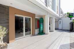 Urbanview Erga Family Residence Syariah Surabaya by RedDoorz, USD 30.31