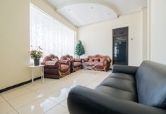 Lobby 5 RedDoorz Plus @ Grace Residence Surabaya