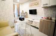 Ruang Umum 4 Comfy and Best Location 2BR at Tamansari Papilio Apartment By Travelio