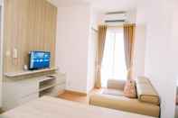 Ruang untuk Umum Homey and Modern Living 2BR Apartment at M-Town Residence By Travelio