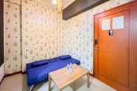 Common Space Cozy and Good 1BR at Marbella Suites Dago Pakar Bandung Apartment By Travelio