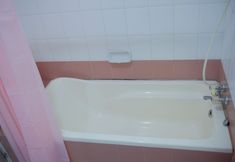 Toilet Kamar 4 Villa ChavaMinerva Hanni Ciater with Private Pool