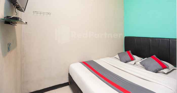 Bedroom J&B Rooms Utan Kayu Jakarta Mitra RedDoorz