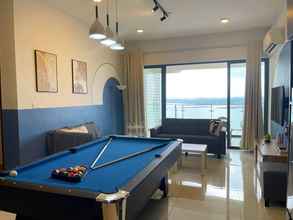 Lobby Danga Bay Seaview Pool Table Royal Strand 4R4B